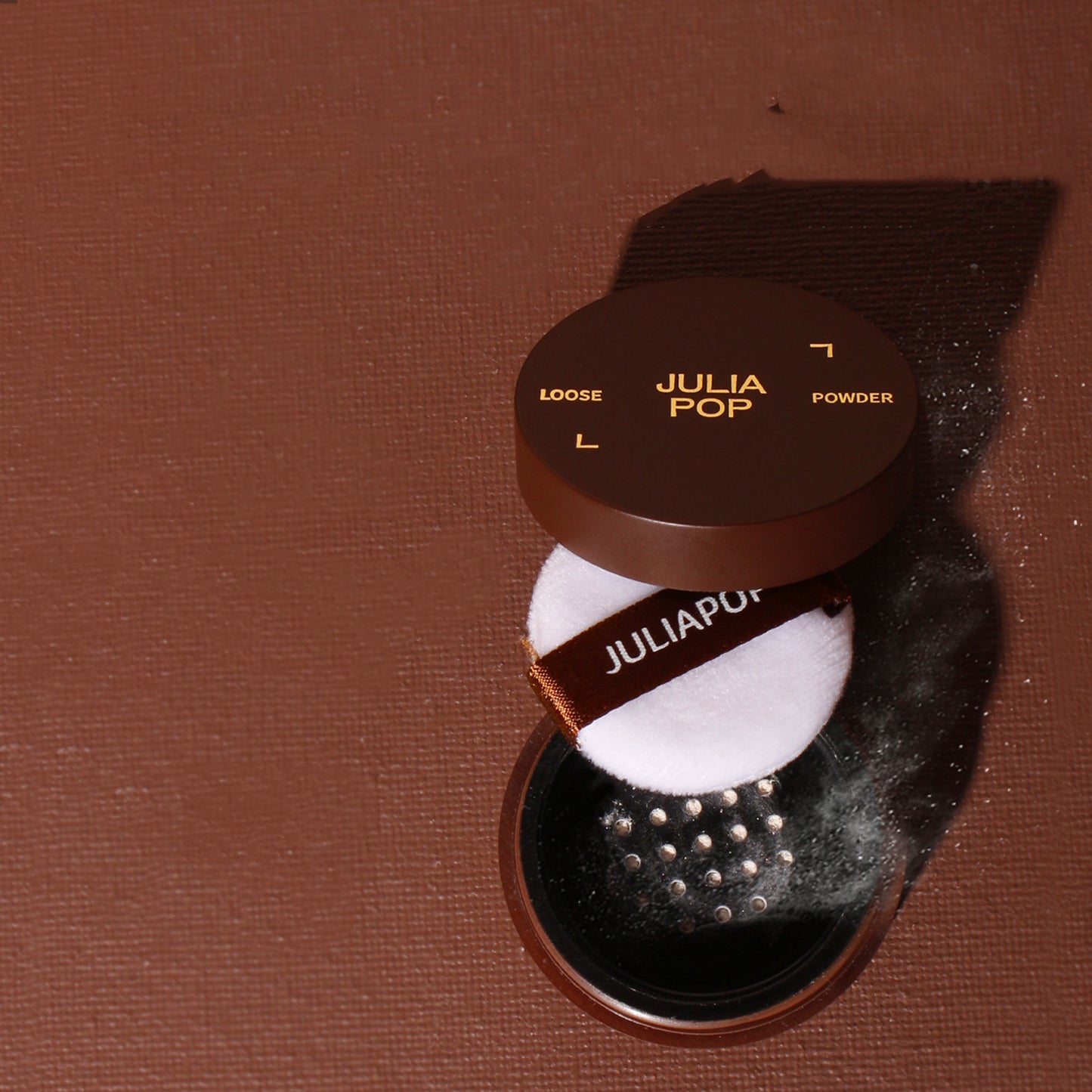 Long-Lasting Waterproof Setting Powder – Oil & Sweat Control