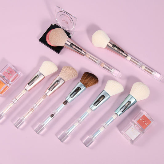 4-in-1 Portable Makeup Brush – Blush & Eyeshadow Tool
